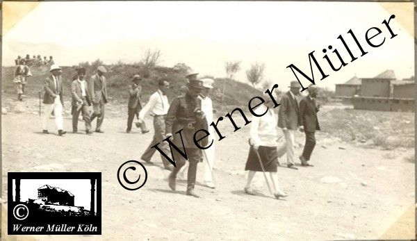 Ajebuseradj, Foto Wilhelm Rieck , Afghanistan, Darulaman, Darul-Aman, Berlin, 1922, Amanullah, Rieck, Kabul, Tape-Taj-Beg, Maass, Harten, Standke, Plessen, Kandahar, Horten, harten, Bau, Palast, Bazar, Timur Schah, Partschin, Parschin, Teheran, Persien, Iran, aden, Vesuv, Neapel, Bombay, Maass, Bagman, Grobba, Gerber, Burg, wandgemälde, Königszimmer, Elefantenrennen, Bünte, Fensterblick, Winter, Reiterverein, Grantham, Suraija, Turmzimmer, Suez, Lyzeum, Schlüterstr, Berlin, Sancoussi, Potsdam, Schlossdächer, Schlossdach, Schachpartner, Kupfterdächer, Kupfterdach, Königlich Afghanischen Gesandtschaft, Berlin-Moabit, Alim Khan, Emir von Buchara, Lalander, Thaj Mahal, Agra, Parron, Baron Plessen, Mehl-Bazar, Mehlhändler, Obsthändler, Zuckerbäcker, Silberschmiede, Habibullah, Bank Ottoman, Pulverfabrik, Uran-Wiederaufbereitungsanlagen, F13, Gallipoli, 